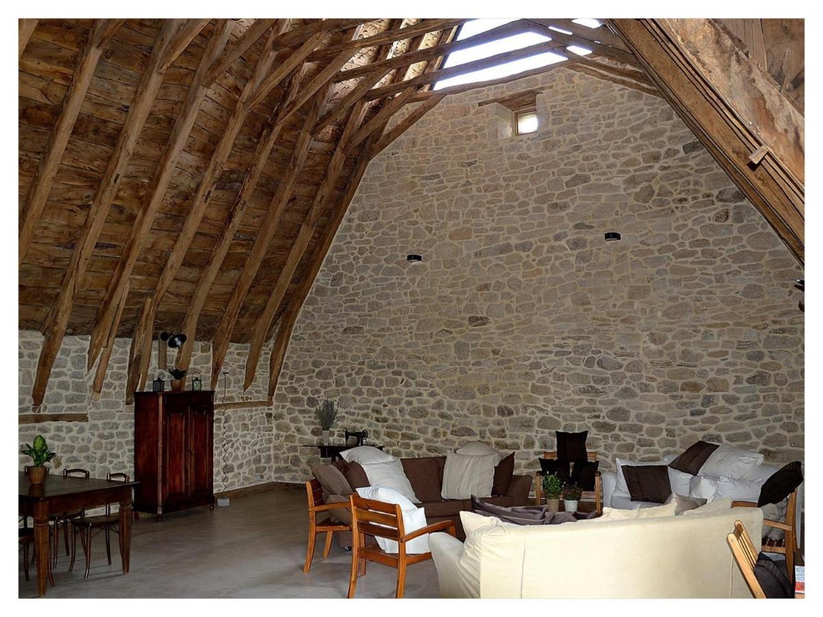 A L'Ombre Du Tilleul Comiac Exterior photo