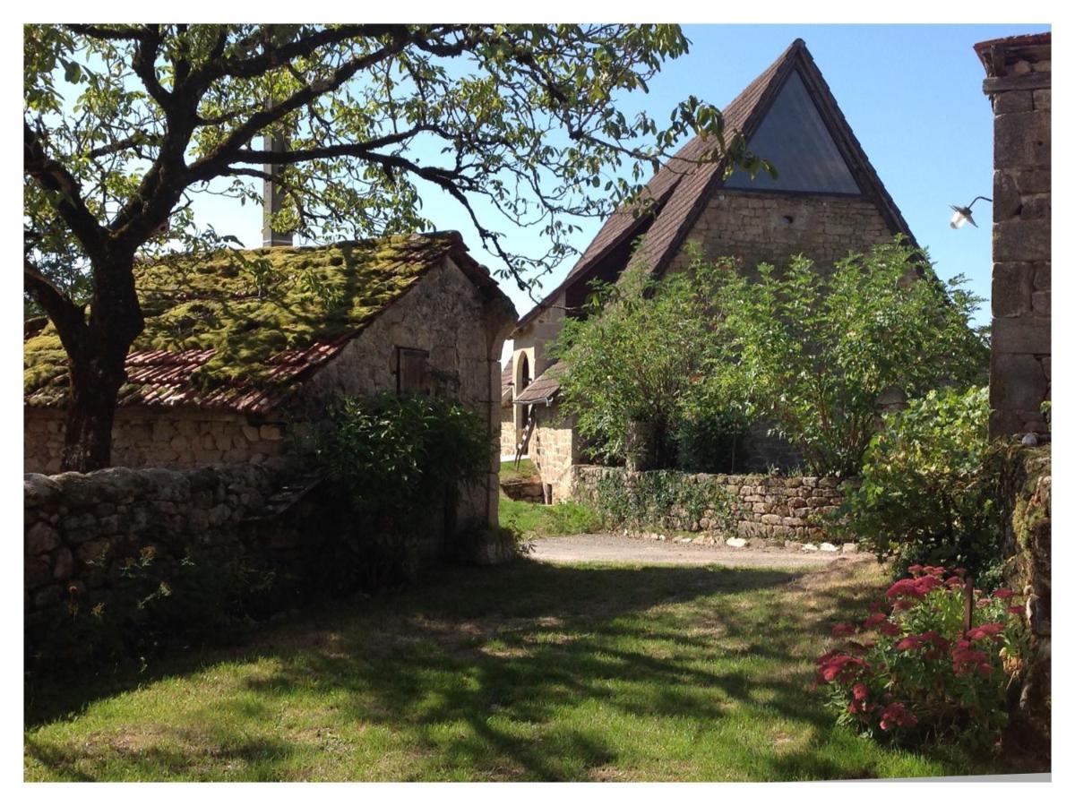 A L'Ombre Du Tilleul Comiac Exterior photo