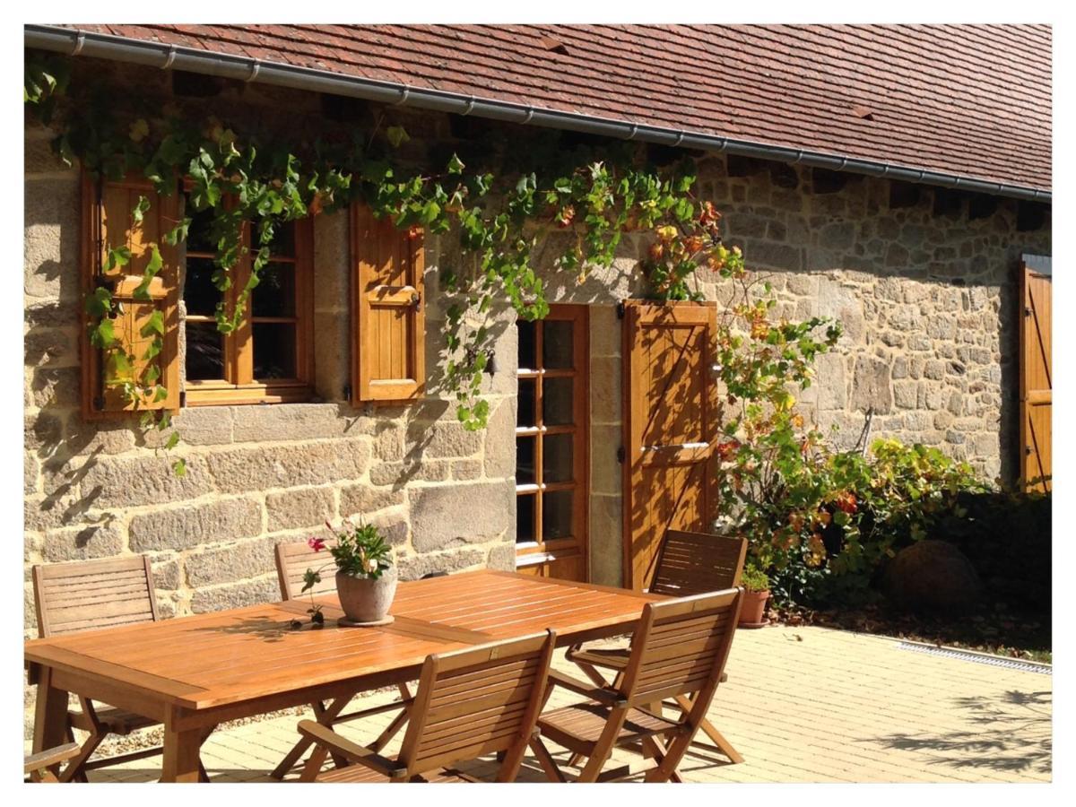 A L'Ombre Du Tilleul Comiac Exterior photo